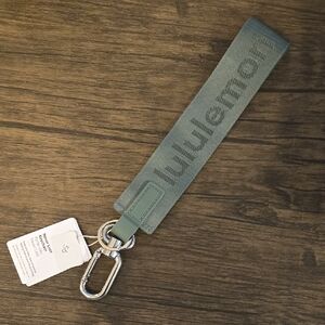 Lululemon Athletica Key Holder in Olive Green
